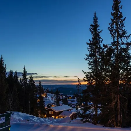 Дом отдыха Cozy Modern With Electric Car Charging, Sauna And Fireplace Эйер