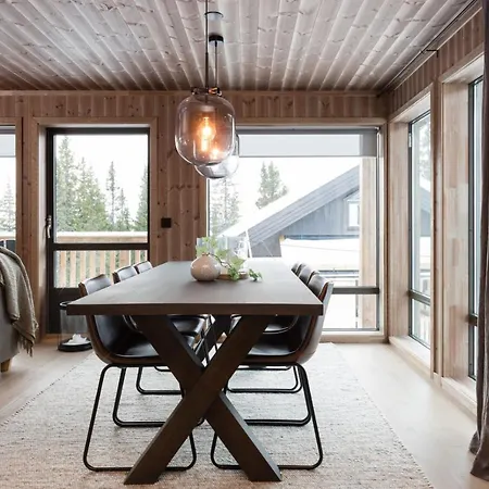 Hébergement de vacances Cozy Modern With Electric Car Charging, Sauna And Fireplace Øyer