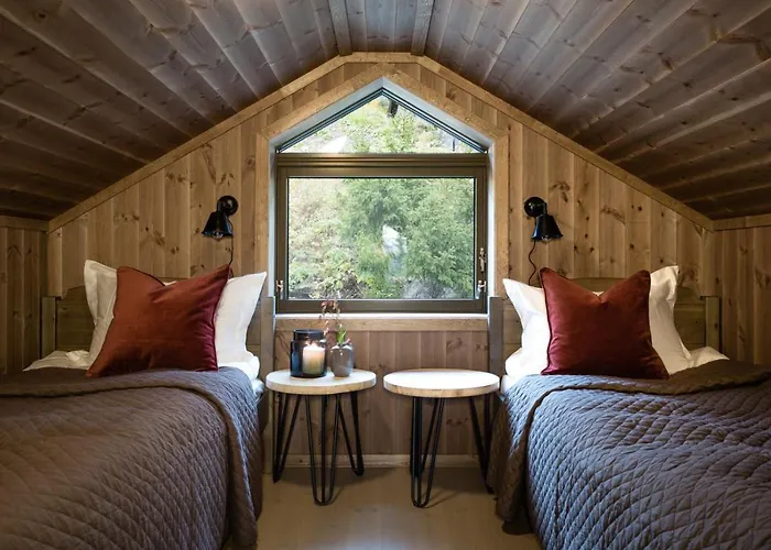 Cozy Modern With Electric Car Charging, Sauna And Fireplace *