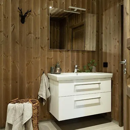 Cozy Modern With Electric Car Charging, Sauna And Fireplace بيت للعطل Øyer